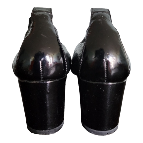 Nine West Black Leather stretchable size 7 pumps - Picture 2 of 4